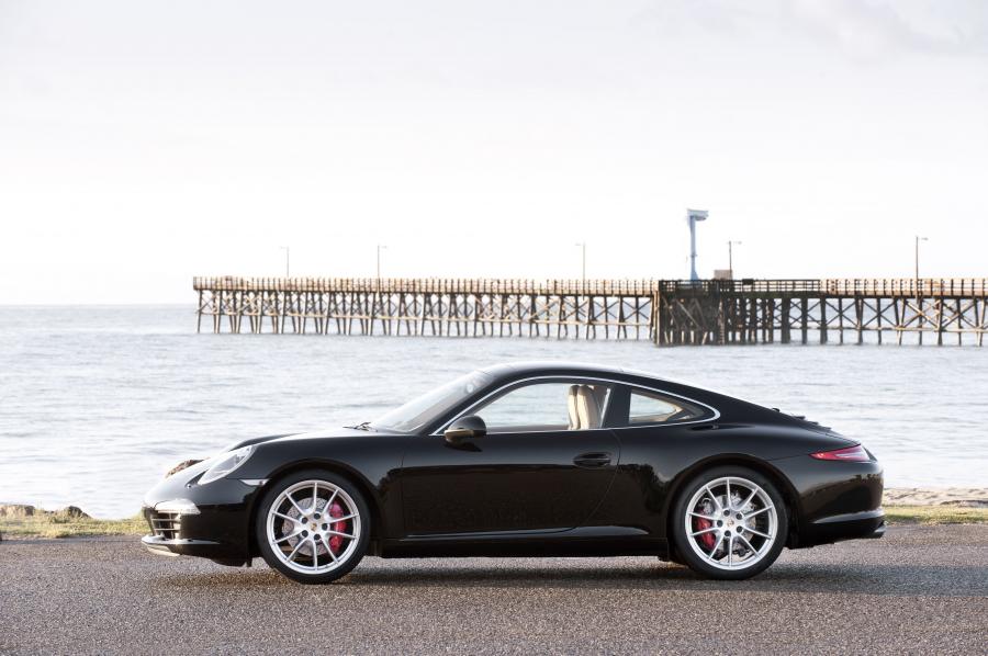  Porsche 911 Carrera S 2012 года  (фото 36 из 155)
